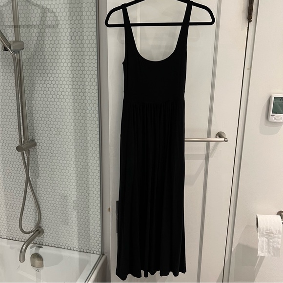 Aritzia Dresses & Skirts - Wilfred Assonance Dress